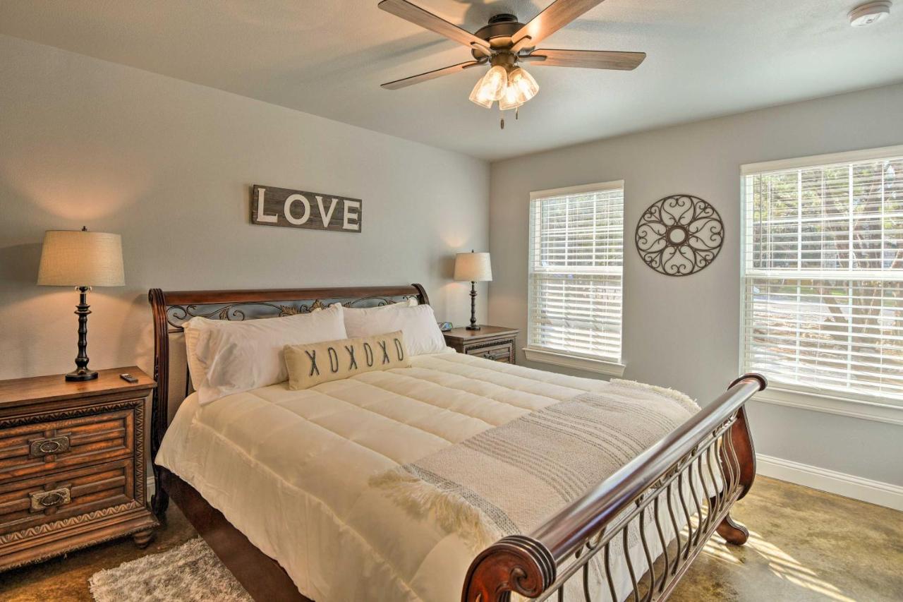 Granbury Home With Hot Tub And Furnished Patio! Dış mekan fotoğraf