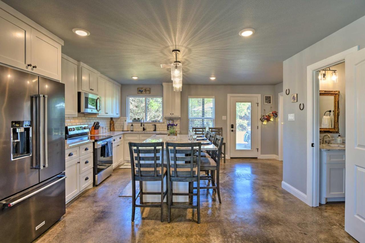 Granbury Home With Hot Tub And Furnished Patio! Dış mekan fotoğraf